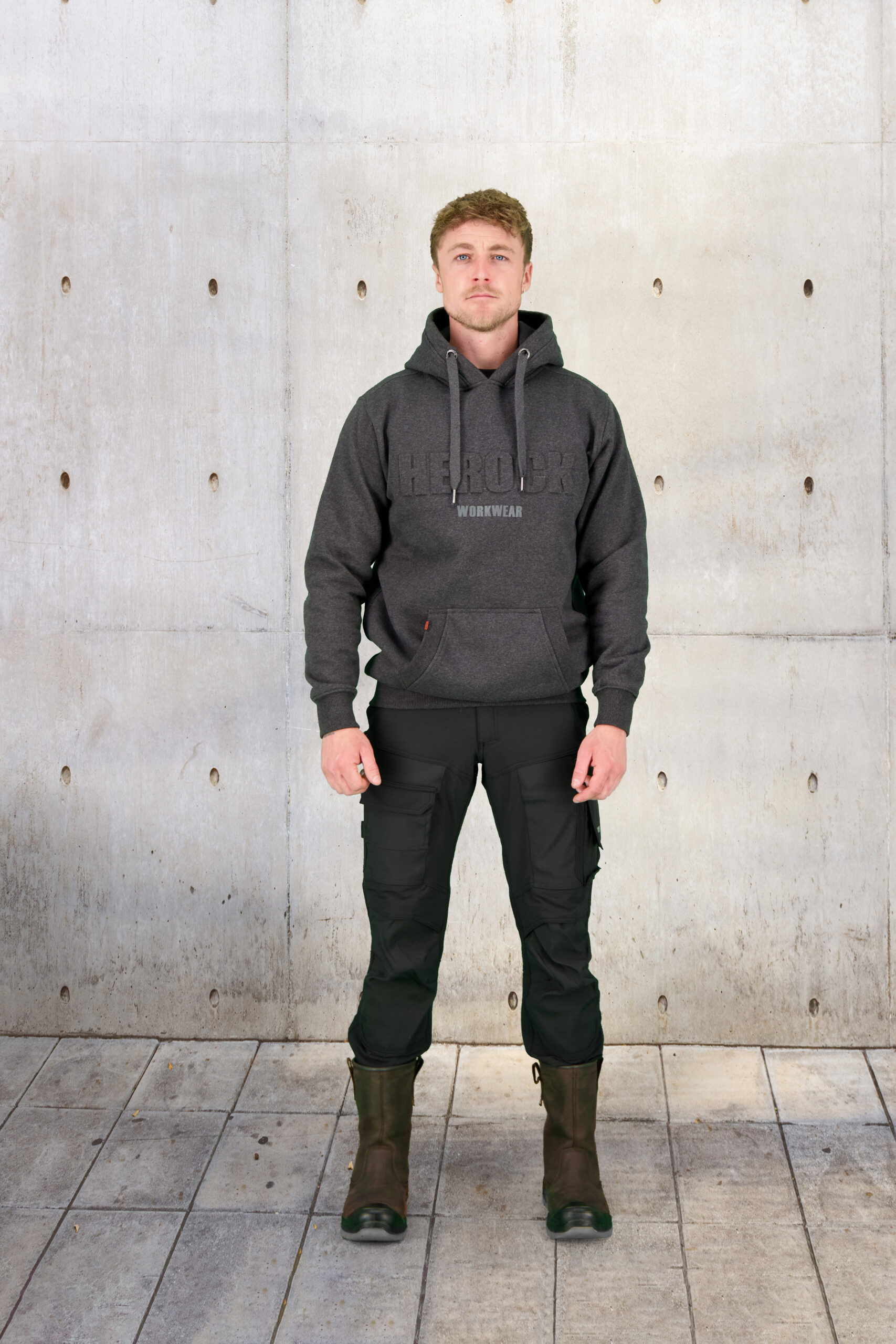 HALI SWEATER MIT KAPUZE – Bild 4